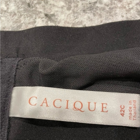 Cacique size 42C black wireless bra - Picture 3 of 4
